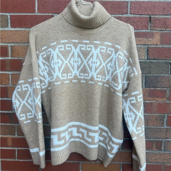 CeCe Sweaters - CeCe by Cynthia Steffe Mock Neck Sweater Tan Ivory Geometric Tribal Knit Size M